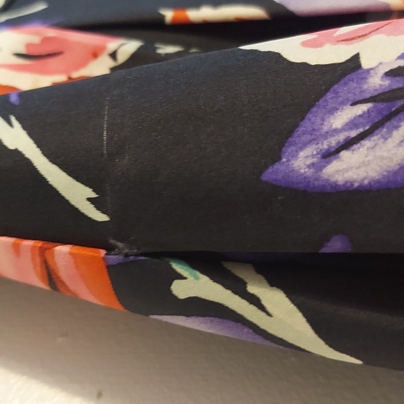 Express Design Studio Silk Floral A-Line Midi Skirt Sz 4 Black Red Purple Green - Picture 5 of 16